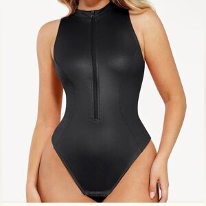 Popilush faux leather Mock Neck Black Front-Zip bodysuit size Medium NWOT